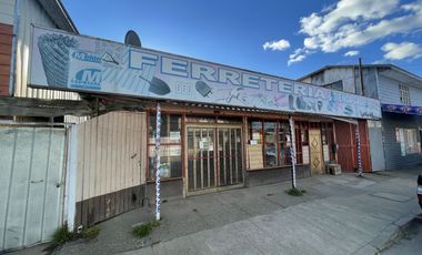 Se vende Propiedad con Ferretería para Inversión en Paillaco, Región de Los Ríos.