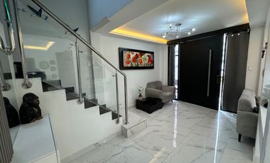 En venta casa de 5 dormitorios con piscina en urb. La Joya. (JP).