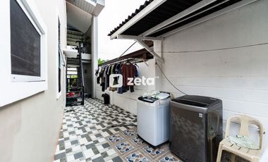Corner Lot House for Sale in Westwoods