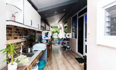 Corner Lot House for Sale in Westwoods