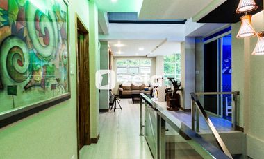 Corner Lot House for Sale in Westwoods