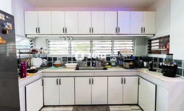 Corner Lot House for Sale in Westwoods