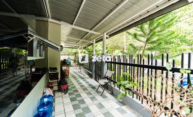 Corner Lot House for Sale in Westwoods