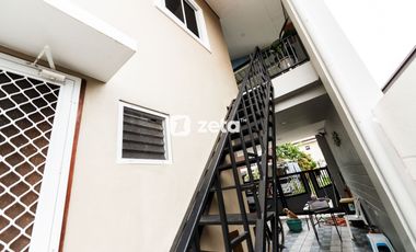 Corner Lot House for Sale in Westwoods