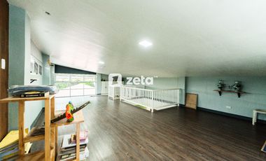 Corner Lot House for Sale in Westwoods