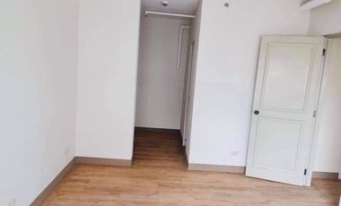 CLEAN TITLE Perpetual Ownership Top High End Condo Modern Minimialist Condo near Hotel Mall Resturants and Airport Hospital School Office  HIGH END BU