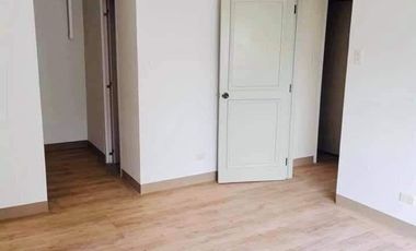 CLEAN TITLE Perpetual Ownership Top High End Condo Modern Minimialist Condo near Hotel Mall Resturants and Airport Hospital School Office  HIGH END BU