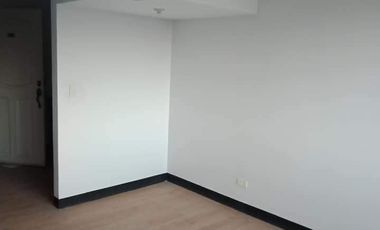 CLEAN TITLE Perpetual Ownership Top High End Condo Modern Minimialist Condo near Hotel Mall Resturants and Airport Hospital School Office  HIGH END BU