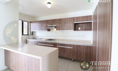 RENTA Casa 🏡 , Amplia y Equipada en Cto Virrey, Fracc.  Alteza