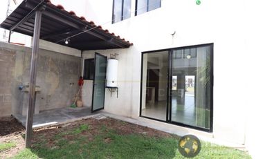 RENTA Casa 🏡 , Amplia y Equipada en Cto Virrey, Fracc.  Alteza