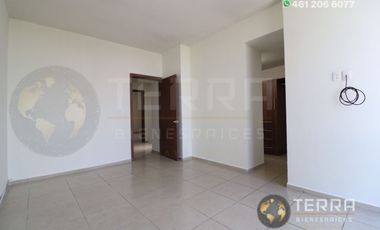 RENTA Casa 🏡 , Amplia y Equipada en Cto Virrey, Fracc.  Alteza