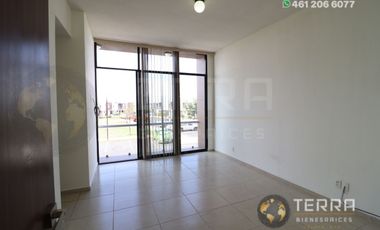 RENTA Casa 🏡 , Amplia y Equipada en Cto Virrey, Fracc.  Alteza