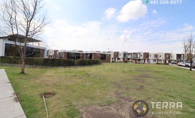 RENTA Casa 🏡 , Amplia y Equipada en Cto Virrey, Fracc.  Alteza