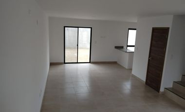 ALQUILO CASA DE ESTRENO EN URBANIZACIÓN LOS PRADOS MODELO ZINNIA B
