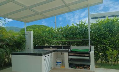 VENDEMOS HERMOSA CASA CON PISCINA EN CONDOMINIO EXCLUSIVO DE LA CIUDAD DE GIRARDOT.