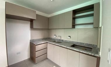 VENTA DE CASA LOS PATIOS