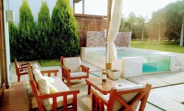 Alquilo Casa con Piscina