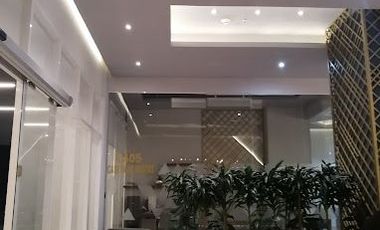 Oficina en el piso 27 de 76 m² en Torre Exertia. Climatizada y con piso