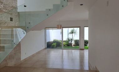 CASA EN VENTA RESIDENCIAL PUNTA DEL ESTE LEON, GUANAJUATO