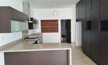 CASA EN VENTA RESIDENCIAL PUNTA DEL ESTE LEON, GUANAJUATO