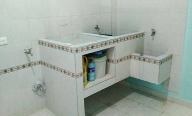 VENDO CASA 3 PLANTAS INDEPENDIENTES CON APARTAMENTOS, EL  TRONCAL CALI