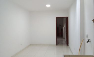 VENDO CASA 3 PLANTAS INDEPENDIENTES CON APARTAMENTOS, EL  TRONCAL CALI