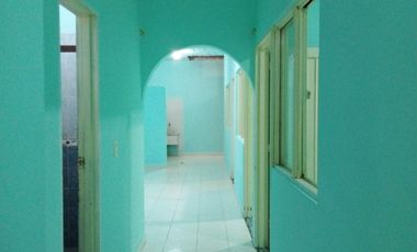 VENDO CASA 3 PLANTAS INDEPENDIENTES CON APARTAMENTOS, EL  TRONCAL CALI