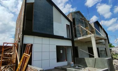 Samping Kampus Sanata Dharma, Desain Unik, Kawasan Premium