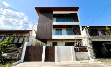 House and Lot For Sale in Quezon City near UP Technohub, UP Diliman, Ateneo De Manila, Quezon City Hall