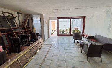 Casa por completar acabados en esquina - San Bartolo