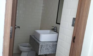 FULLY FURNISHED 160.63 sqm 4-bedroom Penthouse Condo for sale in Cebu City Cebu