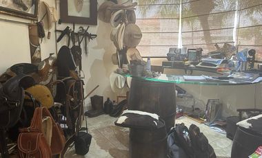 VENTA DE CASA MUY AMPLIA EN VÍA A SAMBORONDÓN