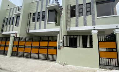 FOR SALE Two (2) Storey Townhouse w/ Roofdeck For Sale in Brgy. Almanza Uno, Las Piñas