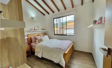 CASA EN VENTA - LA PALMA UNIDAD CERRADA - GUARNE
