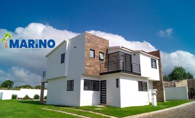 Casas en venta en condominio Los Azahares