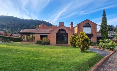 Arriendo Casa Vía La Calera De 530 M2 condominio cerrado y vigilado