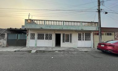 Bonita casa En VENTA ubicada en Fraccionamiento Primero de mayo sur, Veracruz.
