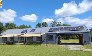 EN VENTA HERMOSA Y CONFORTABLE CASA EN PARCELA  A MINUTOS DE VILLARRICA