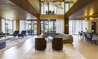 FOR SALE HOUSE & LOT - HIGH-END! LUXURY! CLASSY!