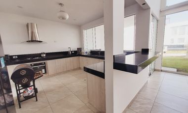 VENTA DE CASA EN CONDOMINIO MORAVIA II ASIA