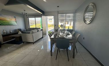 VENTA DE CASA CON ALBERCA EN CUERNAVACA