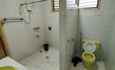 SANTA ANA MANILA HOUSE 400 SQM AND LOT 600 SQM NEAR PEDRO GIL