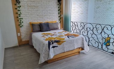 RENTA hermosa casa Villa del Sol con Alberca climatizada y enorme jardín de diseño único, EN TONATICO EDOMEX. Renta por noche DE FIN DE SEMANA