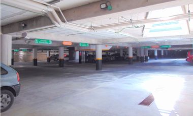 Se Renta Local Comercial en Cancun Plaza Meet Point Blvd Cumbres en Planta Baja