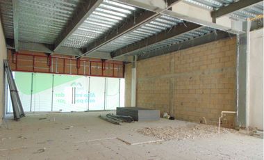 Se Renta Local Comercial en Cancun Plaza Meet Point Blvd Cumbres en Planta Baja