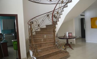 Se Vende de Oportunidad Casa en Samborondon