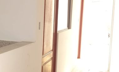GRAN OPORTUNIDAD DE CASA-TERRENO PARA VIVIENDA O LOCAL COMERCIAL DE 198 M²