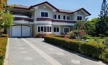 DIRECT BUYER house and lot second row to the beach,Titled ,2000sqm lot 333sqm house
