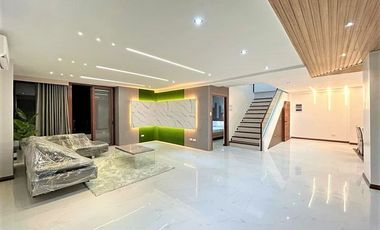 3-Bedroom House With Roof Deck and Swimming Pool In Vista Grande, Cebu