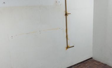 Excelente y elegante local comercial en el centro a unos pasos glorieta Revolucion, con estacionamiento.